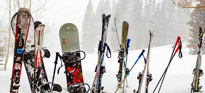 Способы хранить сноуборды и лыжи